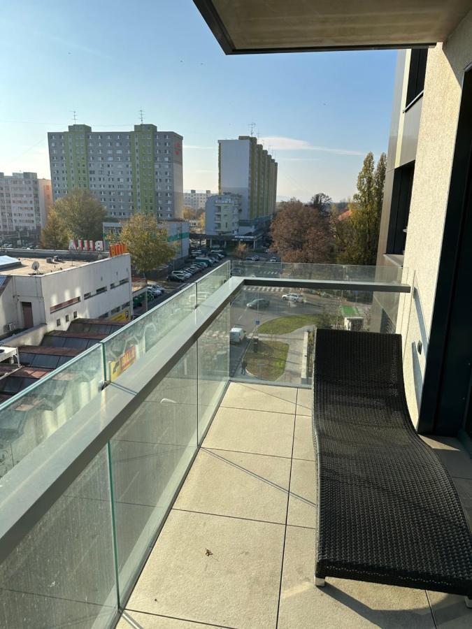 Ein Park Apartment With Free Parking Bratislava Luaran gambar